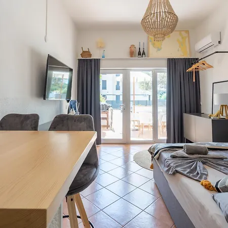 App Akumal-25m Zum Meer, Privatparkplatz, 50 Zoll Smart Tv, Sat Medulin
